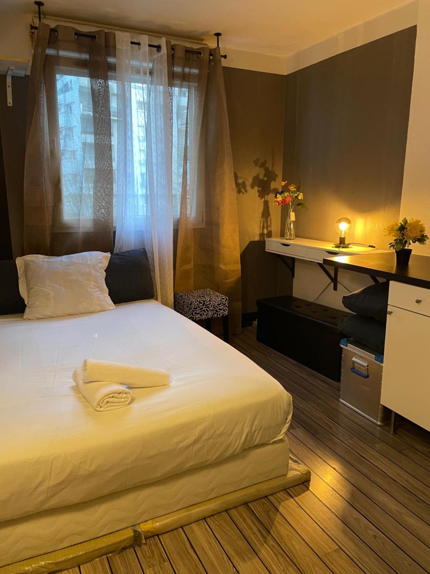 Comfortable Studio In Clichy Exterior photo